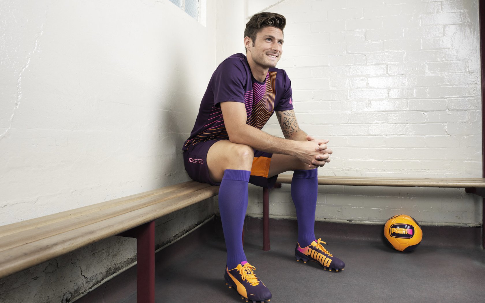 九游网游官网-“西甲明星展现超凡技术，点燃赛场激情”，西甲大牌球星